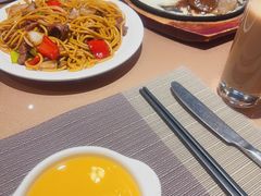 -戈尔登酒店·满堂彩咖啡厅