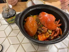 美味膏蟹煲小煲仔-十面欢腾·海鲜面·台式Bistro(长乐路店)