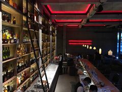 -饮湖威士忌鸡尾酒吧