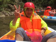 -安吉龙王山峡谷漂流