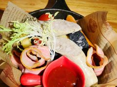 -more than meow吴止猫主题餐厅(承德 中船汇店)