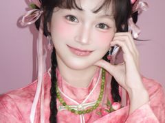 -金夫人化妆摄影职业培训学校