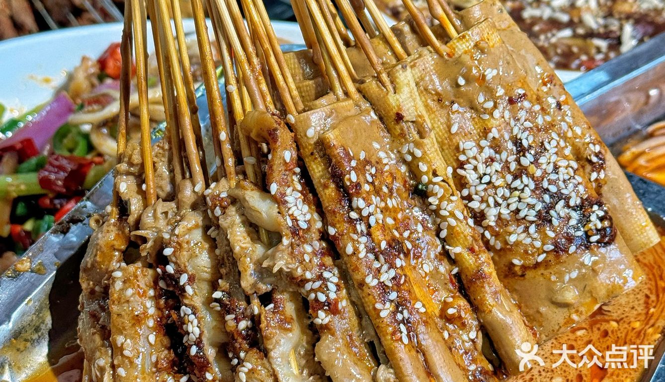 十年不涨价一元一串的西安本地人超爱的烤肉