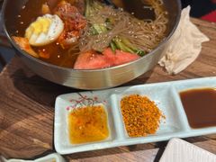 -明洞阿姨·韩式酱蟹烤肉·创意料理(三元桥店)