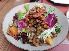 烤菠萝色拉-Golden Lily河内巴黎法越料理餐厅(建国西路店)