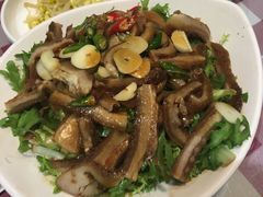 -益百岁牛尾汤(香山路店)