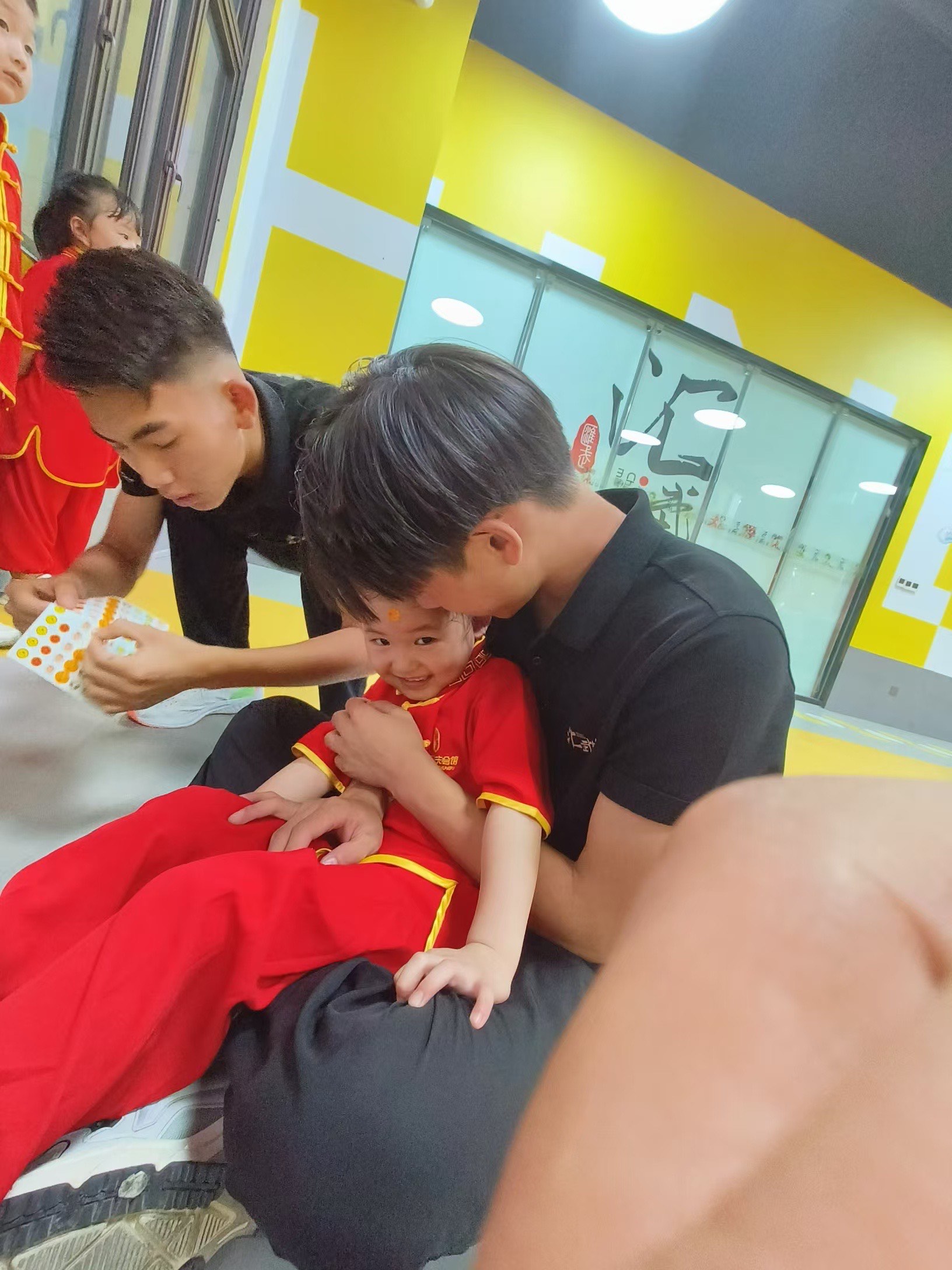 武术大家
的孩子是谁带的（武术大家
的孩子是谁带的啊）《武术大咖》