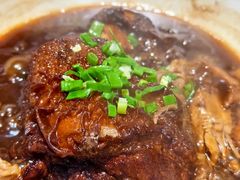 -老码头黑皮肘子锅包肉(赣水路店)