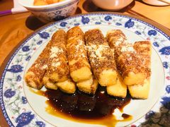 -炉小二铜锅牛蛙•川湘菜(三里屯店)