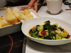 -黄记煌三汁焖锅(新佳丽江汉路店)