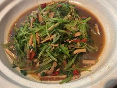 土芹香干炒肉丝-花迹(富春江东街店)