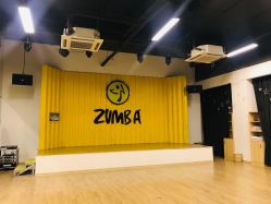 -静待花开瑜伽尊巴会馆