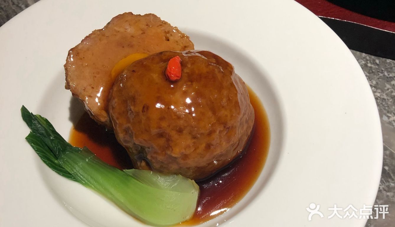 点的菜偏甜口，泡饭很好吃