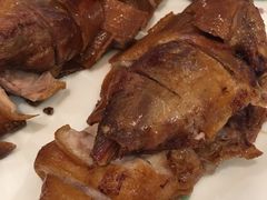 港式脆皮熏鸭-邓丽君音乐主题餐厅