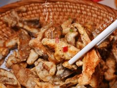 椒盐手撕平菇-雅佳神话·麻辣烤鱼(新街口店)