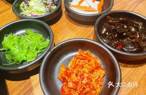 Four Types of Free-Flow Side Dishes