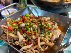 -昱龙大盆牛蛙馆(三兴街总店)