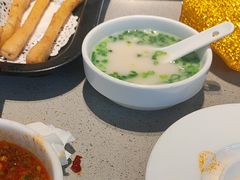 -海底捞火锅(宝龙广场夜宵主题店)