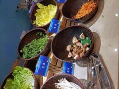 -锤头鲨毛肚海鲜烤肉自助餐厅(国购广场店)