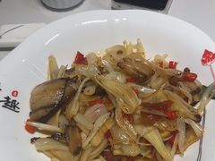 -三湘四水正宗湘菜(君峰路店)