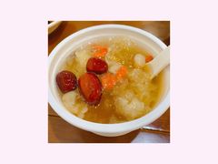 银耳桃胶糖水-其灵紫砂煲仔饭(富莲大厦店)