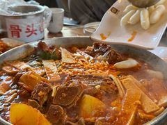 -喇喇排骨火锅·传统韩式脊骨汤(望京西园总店)