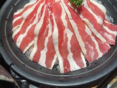 -老牌坊云南鱼豆花火锅(爱建店)
