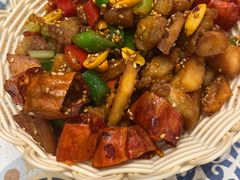 风味馕炒肉-阿拉丁新疆风味餐厅·清真(罗廊巷店)