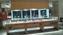-北京七彩云南翡翠珠宝旗舰店(月坛店)