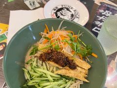 -鼓楼吃面·肉啃肉(南锣鼓巷店)