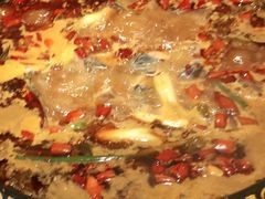 红汤锅-三道苗苗鱼·美蛙黄辣丁(八里店)
