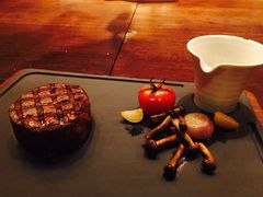-恰餐厅及酒吧 CHAR Bar & Grill (北京丽都皇冠假日店)