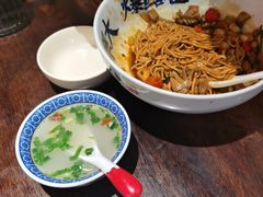 -李犟大爆鳝面·手工蟹黄包(湖滨西湖店)