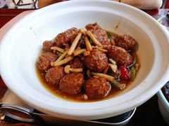 鲜菇烧肉圆-集贤门·徽菜(福田店)