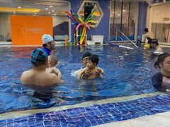 -戊辰亲子游泳俱乐部