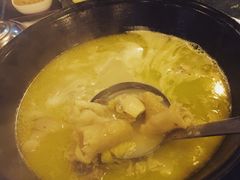 -鲜入围煮花胶鸡海鲜火锅