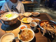 -肖四女乐山跷脚牛肉(南汇大学城生活广场店)