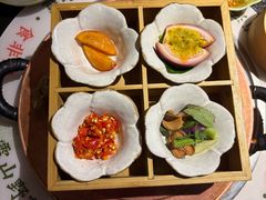 -菌自由丨野生菌火锅特色庭院餐厅(丽江古城店)