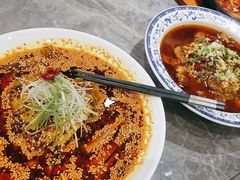 -有红鸡毛店·川菜(建设路店)