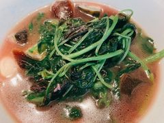 皮蛋煮红苋菜-佬麻雀·剁椒鱼头(京基KK One店)