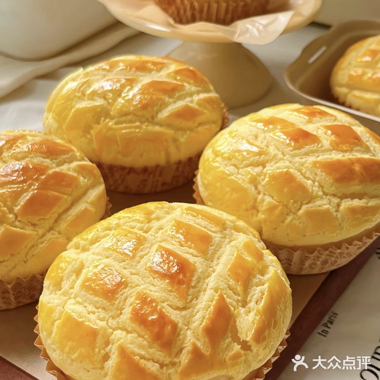 试了10家菠萝包外卖,只有它配叫‘天花板’!