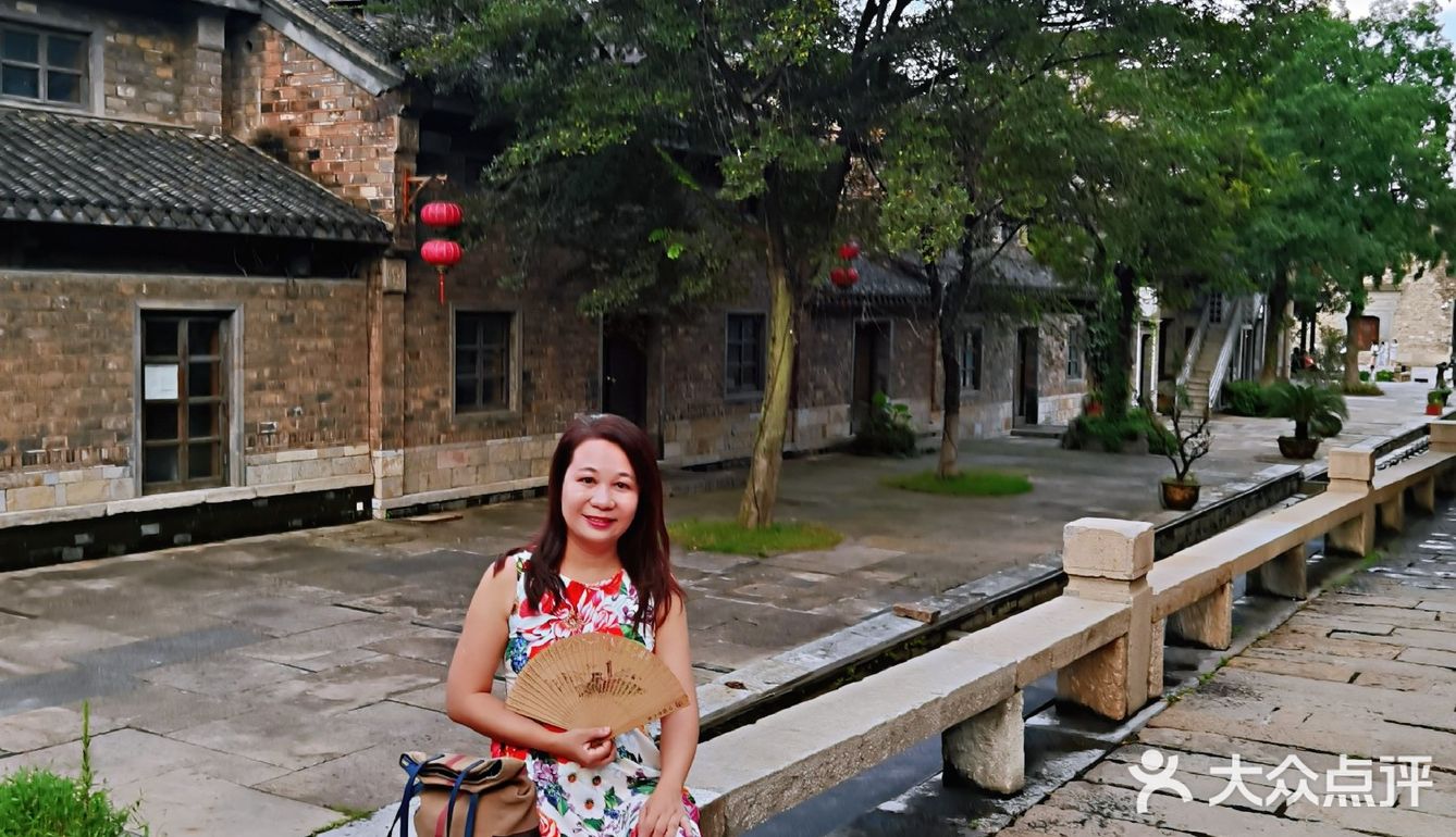 老街小巷，不禁疑惑着自己是否穿越而来