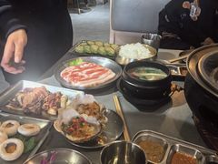 -围炉肉舍丹东海鲜烤肉·烤活鳗(步行街店)