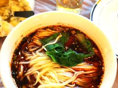 -美食村花园餐厅