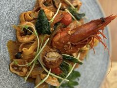 -Mark&Mars Restaurant