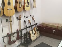 -爱琴海琴行(弘阳广场店)