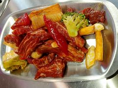 -马路牙子烧烤音乐酒馆(望京店)