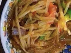 土豆丝拌面-歹歹的加个面过油肉拌面