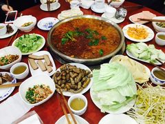 -刘胖娃鱼庄·特色肥肠鱼(杨家坪店)