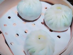 白菜虾米鸡蛋包子-小大董·烤鸭(凤凰汇店)